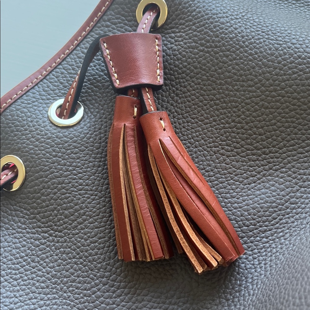 NWT Dooney & Bourke Aimee Crossbody in Elephant - Picture 5 of 8